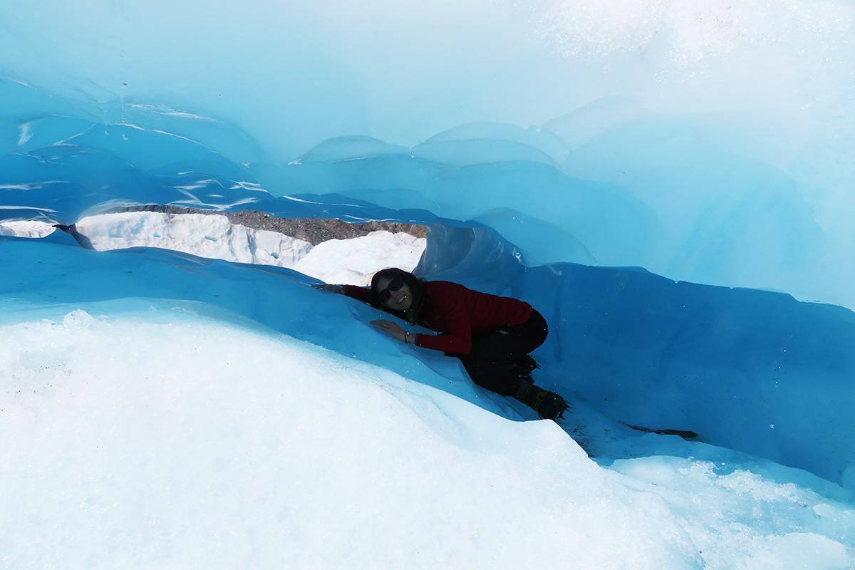 Fox Glacier hiking on ice and ice cave 